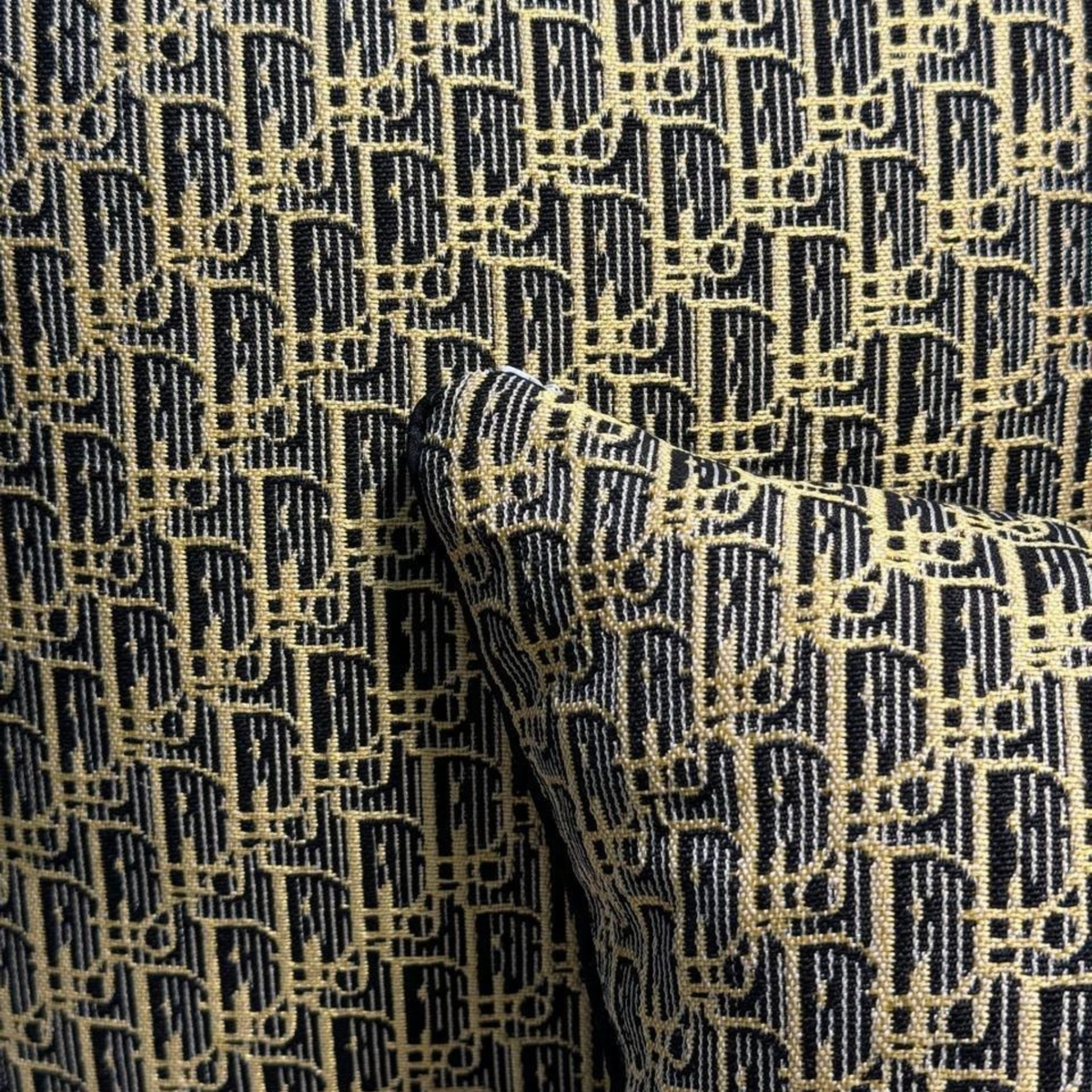 Black & Yellow CD All over | Set of 2