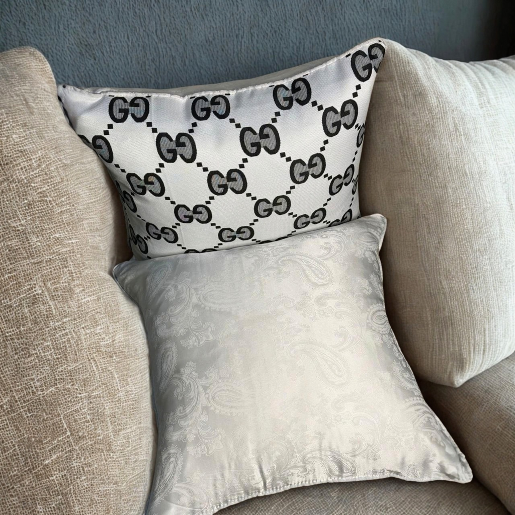 White GG All over | Set of 2
