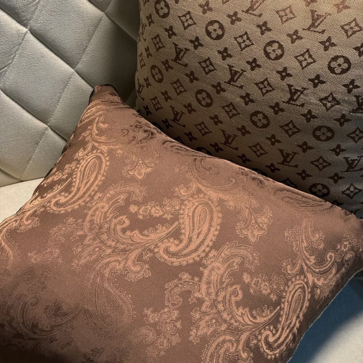 Brown LV All over | Set of 2
